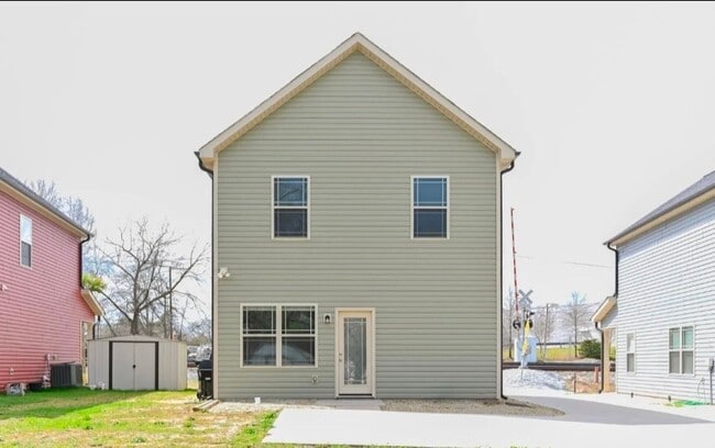 Building Photo - NEW UPDATED PRICE! Charming Home for Rent in Easley- Convenient Location