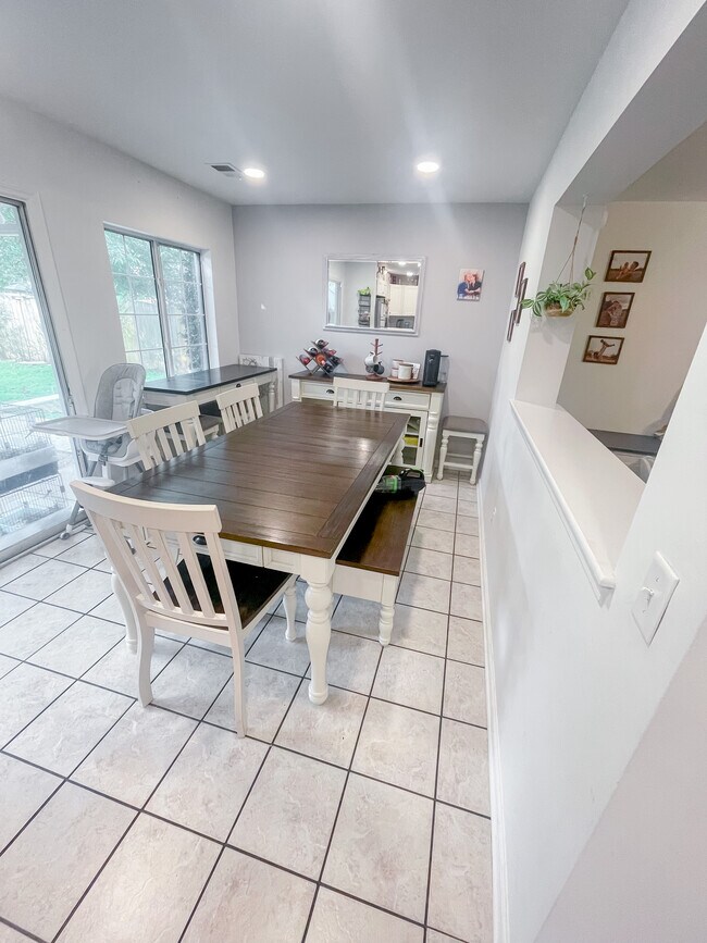 Building Photo - 412 Catawba Dr