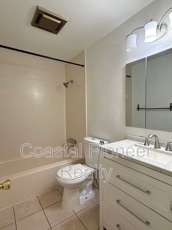 Building Photo - 7573 Abonado Rd