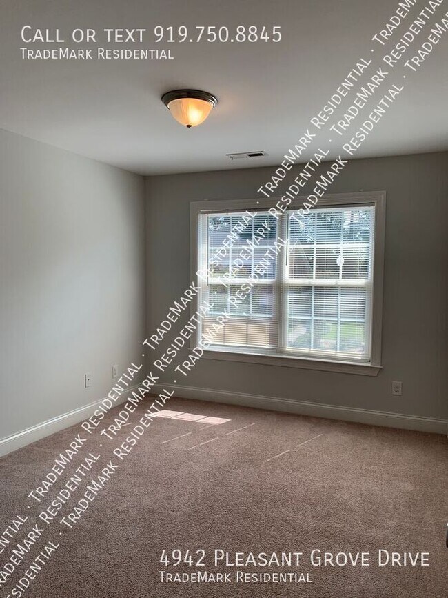 Building Photo - 4942 Pleasant Grove Dr