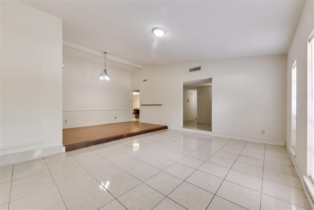 Building Photo - 10547 Black Walnut Dr
