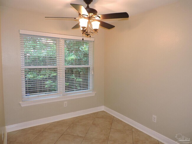 Building Photo - 5016 Challenger Way