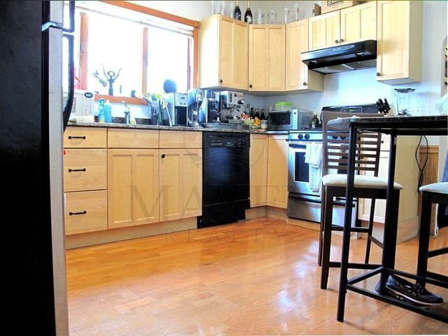 Primary Photo - 26 Ellington Rd