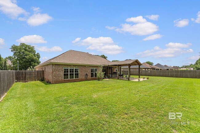 Building Photo - 25911 Tealwood Dr
