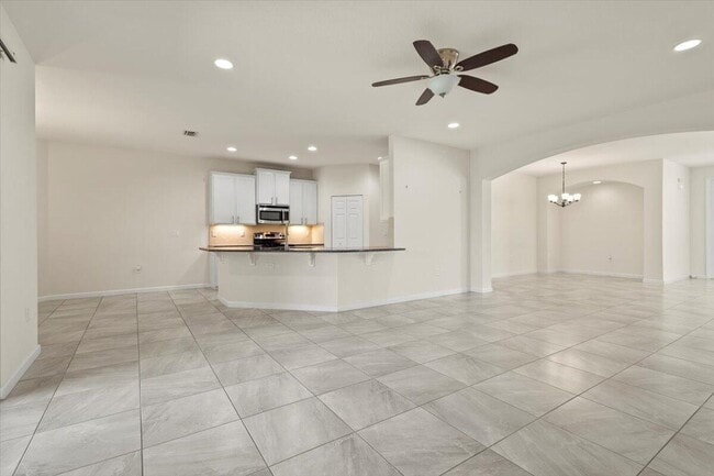 Building Photo - 12133 SW Aventino Dr
