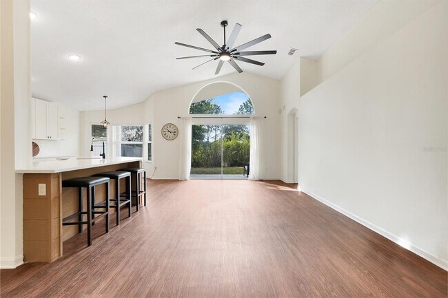 Building Photo - 15722 Autumn Glen Ave