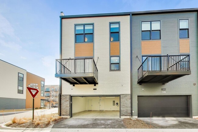 Building Photo - 5424 Old Orchard Rd