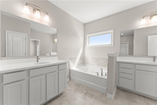 Building Photo - 156 Round Pond Dr