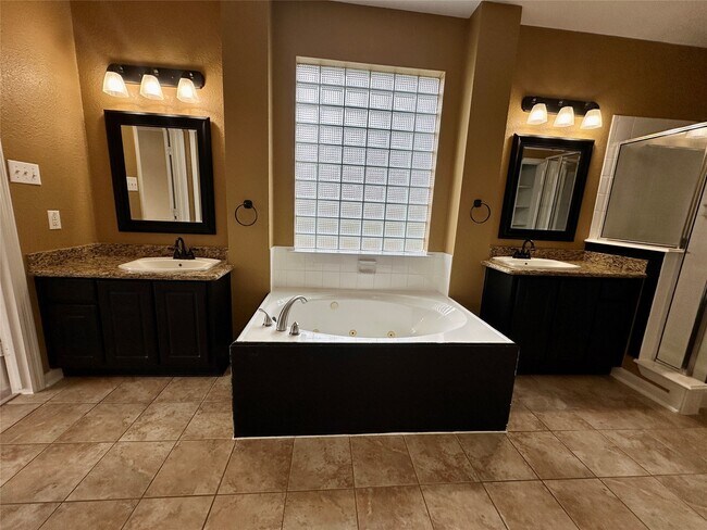 Building Photo - 14734 Harvest Chase Ct