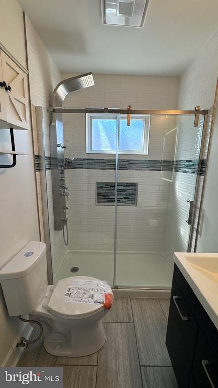 Building Photo - 7631 Beach Dr