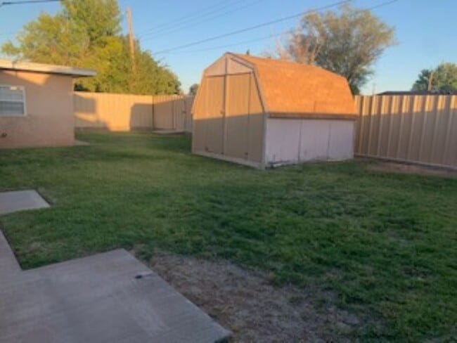Building Photo - Nice Three Bedroom, 2 Bath home for rent.