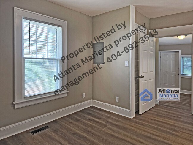 Building Photo - Charming Remodeled 3 Bedroom Ranch in the ...