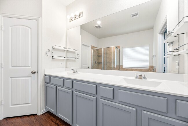 Building Photo - 6418 Shadowbrook Hollow Trail