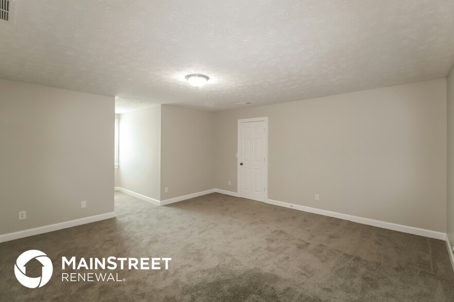 Building Photo - 6348 Phillips Pl