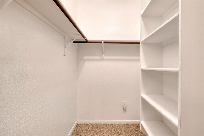 Building Photo - 12207 Walter Vaughn Dr