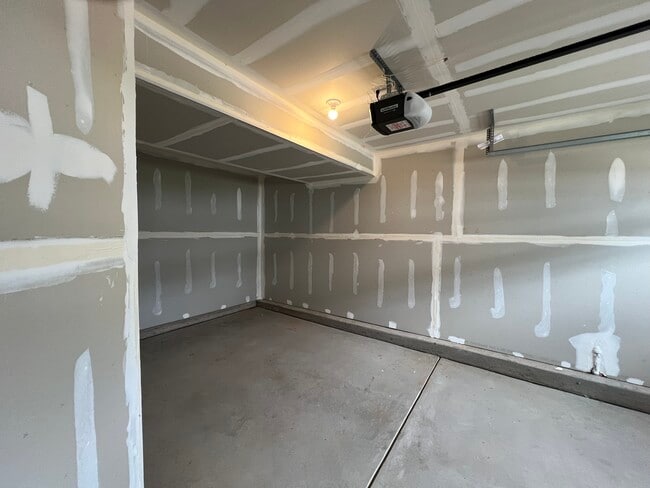 Building Photo - 7102 Capstan Ter