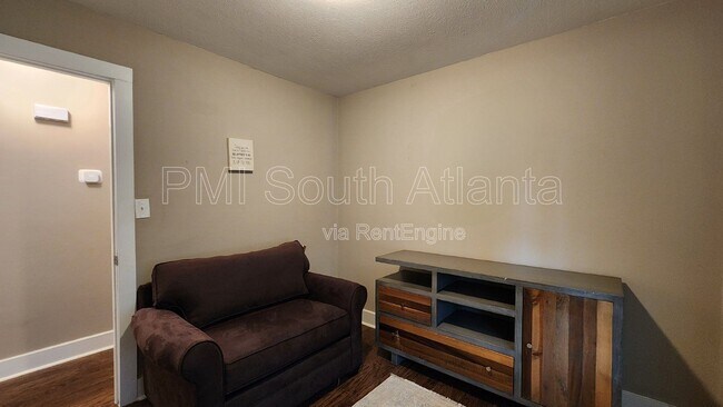 Building Photo - 157 Sunrise Cir