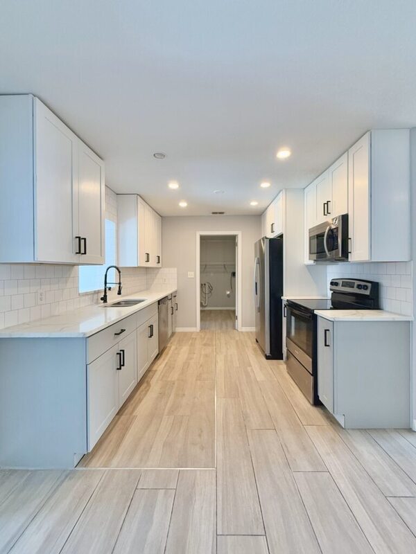Building Photo - 8718 Thornwood Ln