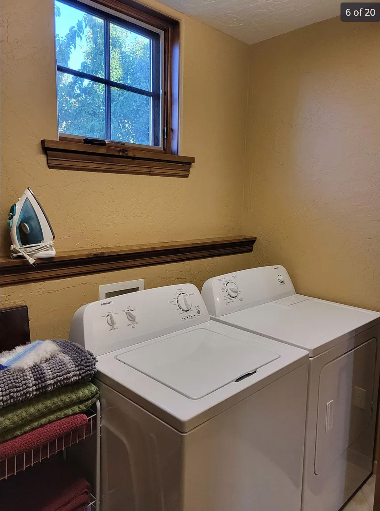 Laundry room. - 2090 W Bellerive Ln