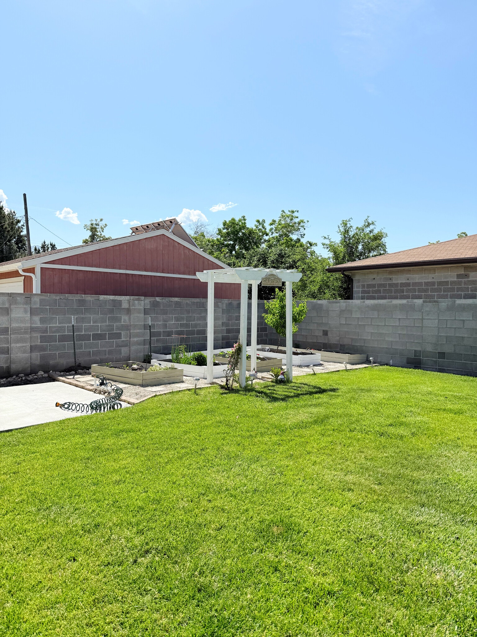 Building Photo - 427 W 600 N