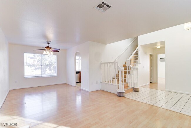 Building Photo - 2616 Island Brook Dr