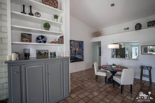 Building Photo - 252 Desert Falls Dr E