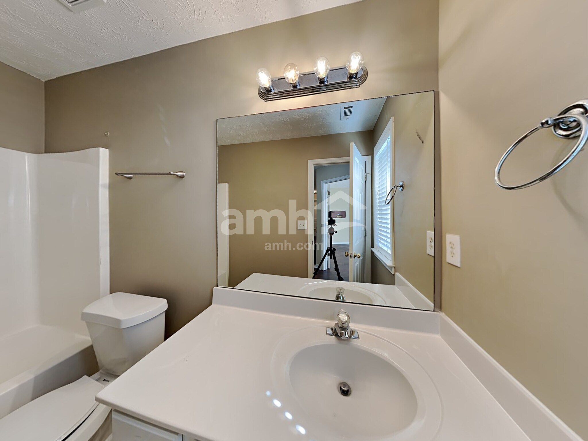 Building Photo - 3801 Bogan Mill Rd