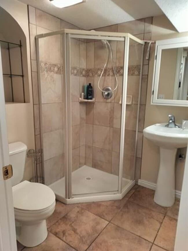 Building Photo - Charming Home located in the Avenues in Salt Lake City!