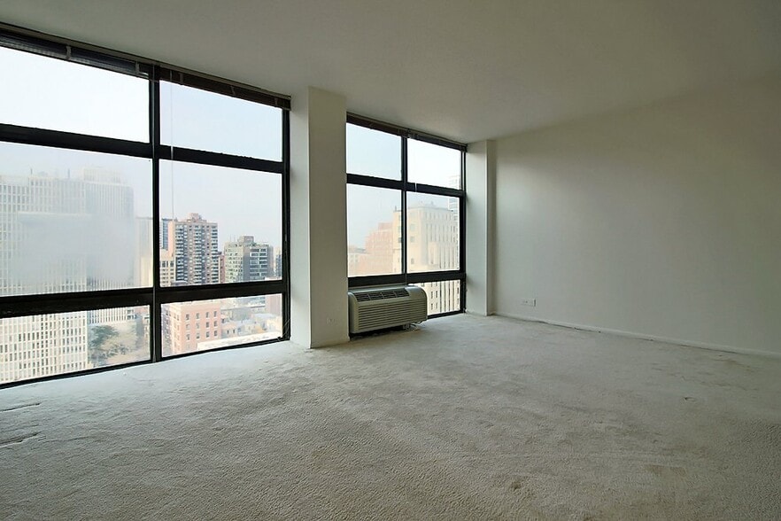 Building Photo - 73 E Scott St