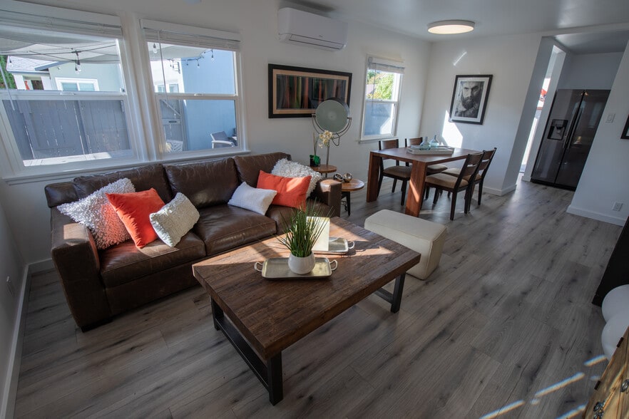 Internet ready - 923 N Avenue 56