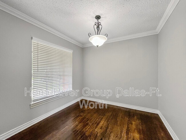Building Photo - 2339 San Medina Ave