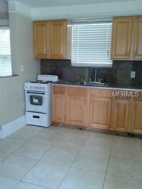 Building Photo - 606 Lake Dot Cir