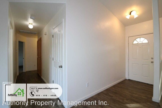 Building Photo - 3 br, 2 bath House - 2928 Salmonberry Drive