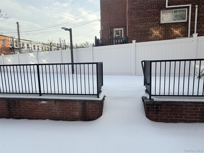 Building Photo - 48-23 44th St