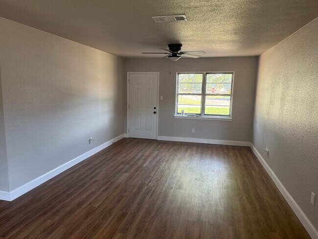 Building Photo - 4100 Wrangler Dr