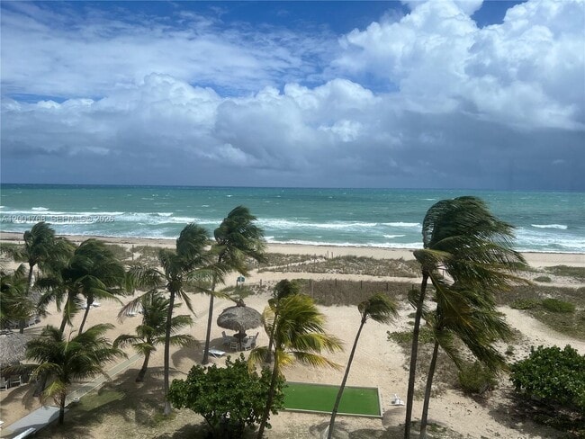 Building Photo - 710 N Ocean Blvd