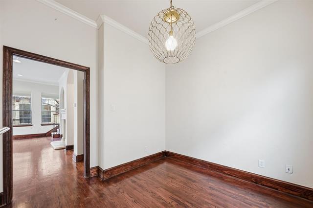 Building Photo - 1020 Pavillion St