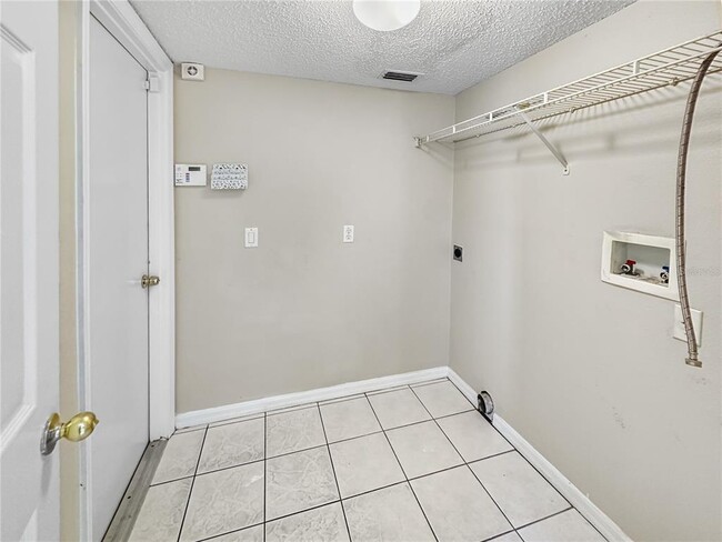 Building Photo - 118 Oak View Pl