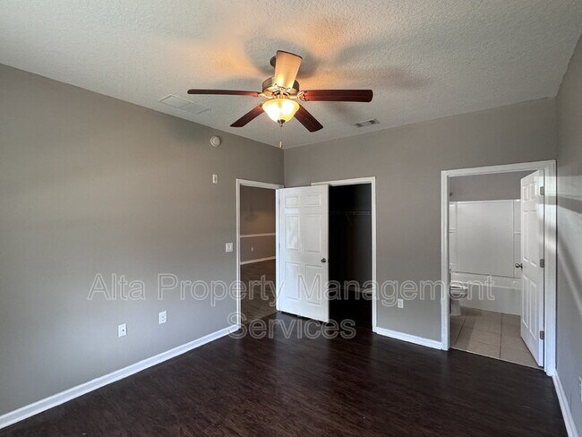 Building Photo - 5775 Ortega View Way