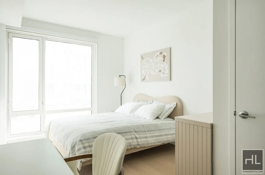 Building Photo - 975 Nostrand Ave