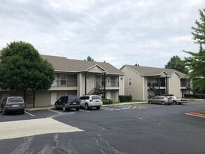 Building Photo - 1786 N Gregg Ave