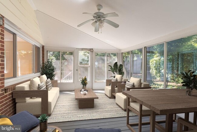 Building Photo - 6221 Walhonding Rd