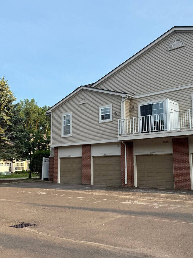 Building Photo - 25985 Maritime Cir S