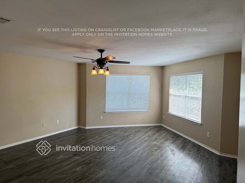 Building Photo - 8441 Shallow Creek Dr