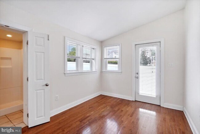 Building Photo - 220 S Matlack St