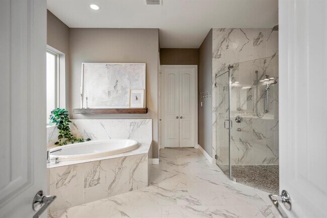 Building Photo - 28203 Middlewater View Ln