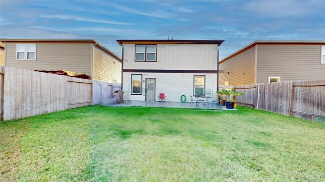 Building Photo - 14526 Chasing Bend Dr