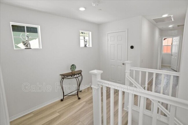 Building Photo - 17039 Titus Ln
