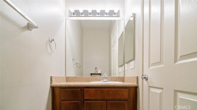 Building Photo - 49142 Barrymore St