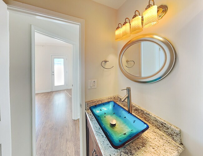 Building Photo - 2161 Peachtree Rd NE